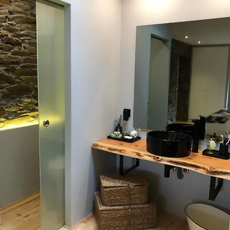 Quinta Dos Piscos Country house Barcos